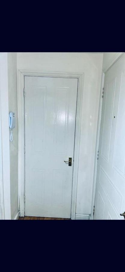 Service Apartment Thamesmead  Eksteriør bilde